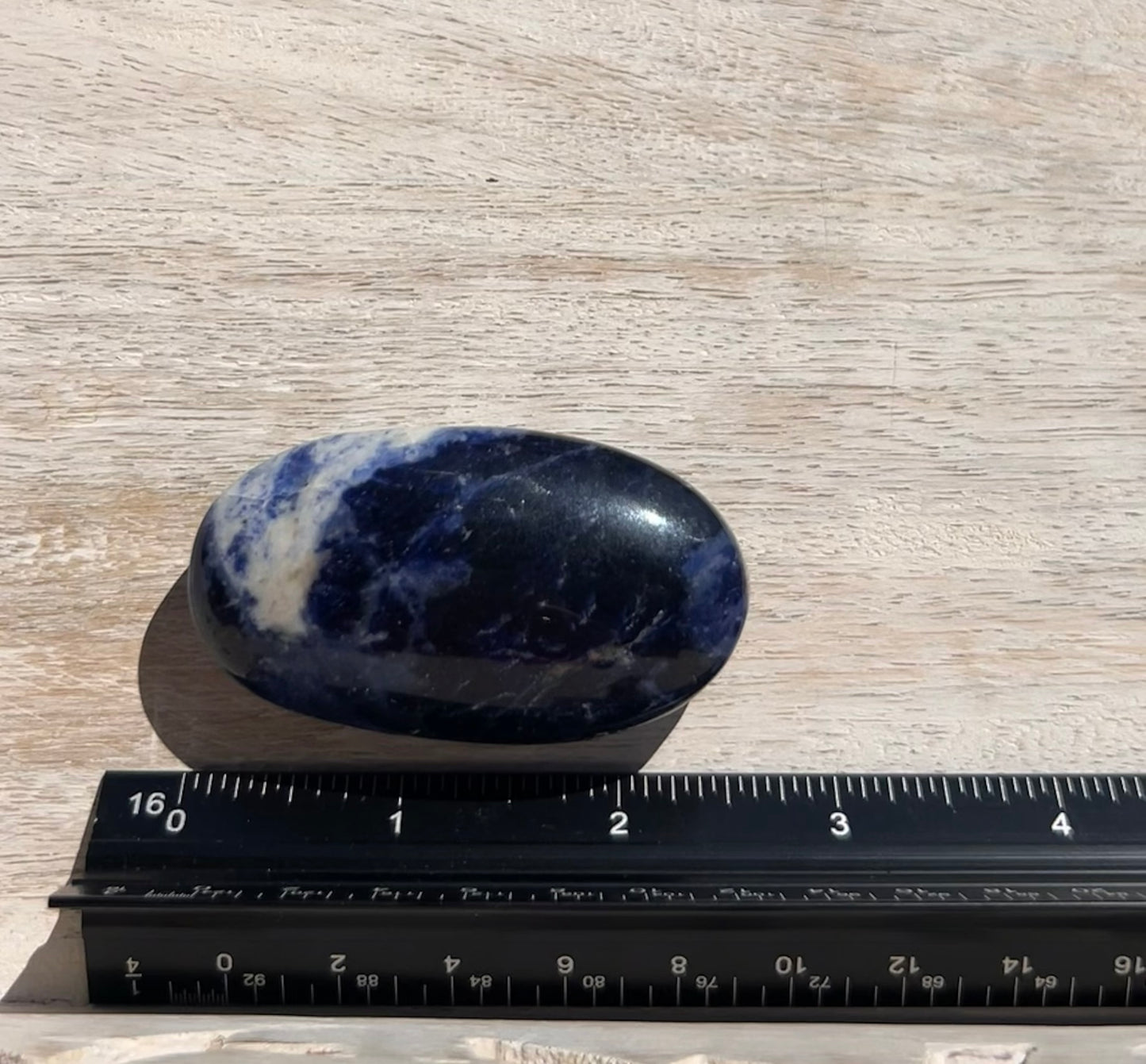 Sodalite Palm Stone - 16E