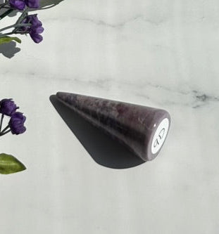 Stunning Lavendar Jade Ring Holder - 9D