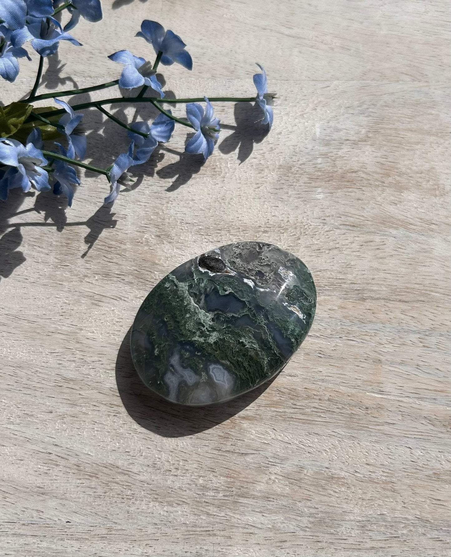Moss Agate Palm Stone - 3A