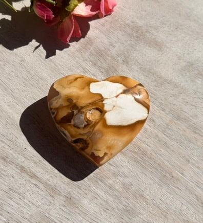 Mookaite Heart Palm Stone - 15A