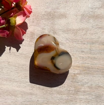Mookaite Heart Palm Stone - 15C
