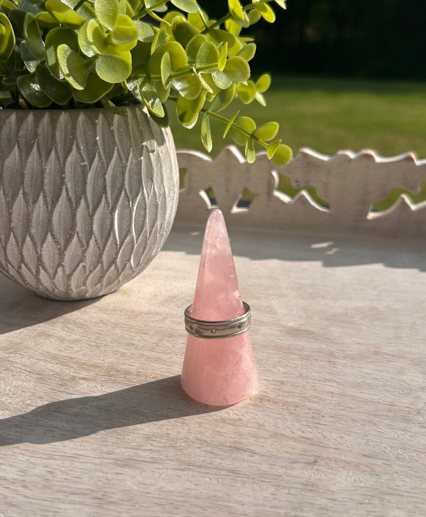 Rose Quartz Ring Holder - 10F
