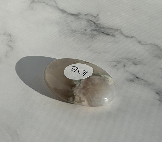 Flower Agate Palm Stone - FA10B