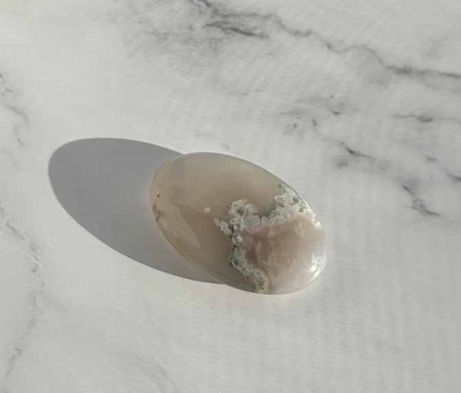 Flower Agate Palm Stone - FA10B