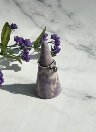 Stunning Lavendar Jade Ring Holder - 9A