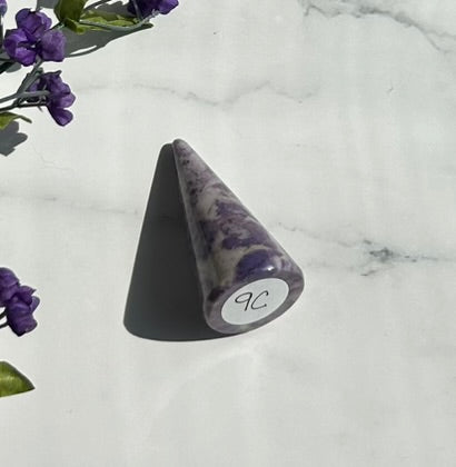 Stunning Lavendar Jade Ring Holder - 9C
