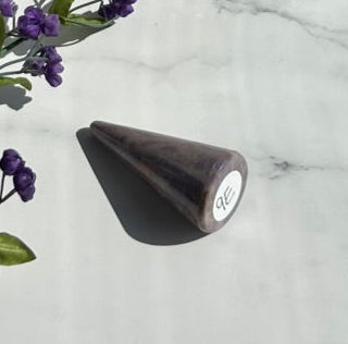 Stunning Lavendar Jade Ring Holder - 9E