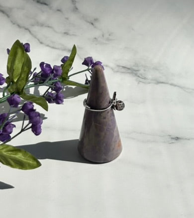Stunning Lavendar Jade Ring Holder - 9E