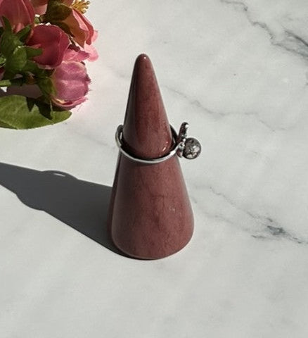 Beautiful Mookaite Ring Holder - 7A