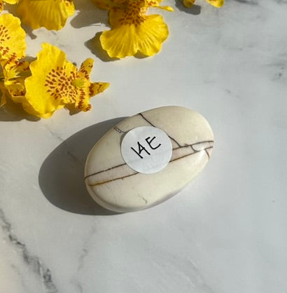 Mookaite  Palm Stone - 14E