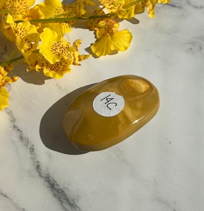 Mookaite  Palm Stone - 14C