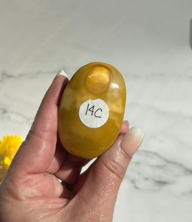 Mookaite  Palm Stone - 14C